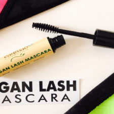 Dark, Natural-Looking Lashes!  It’s Earthlab Cosmetics’ Vegan Lash Mascara.  Plus, A Deal + Free Eyeliner!
